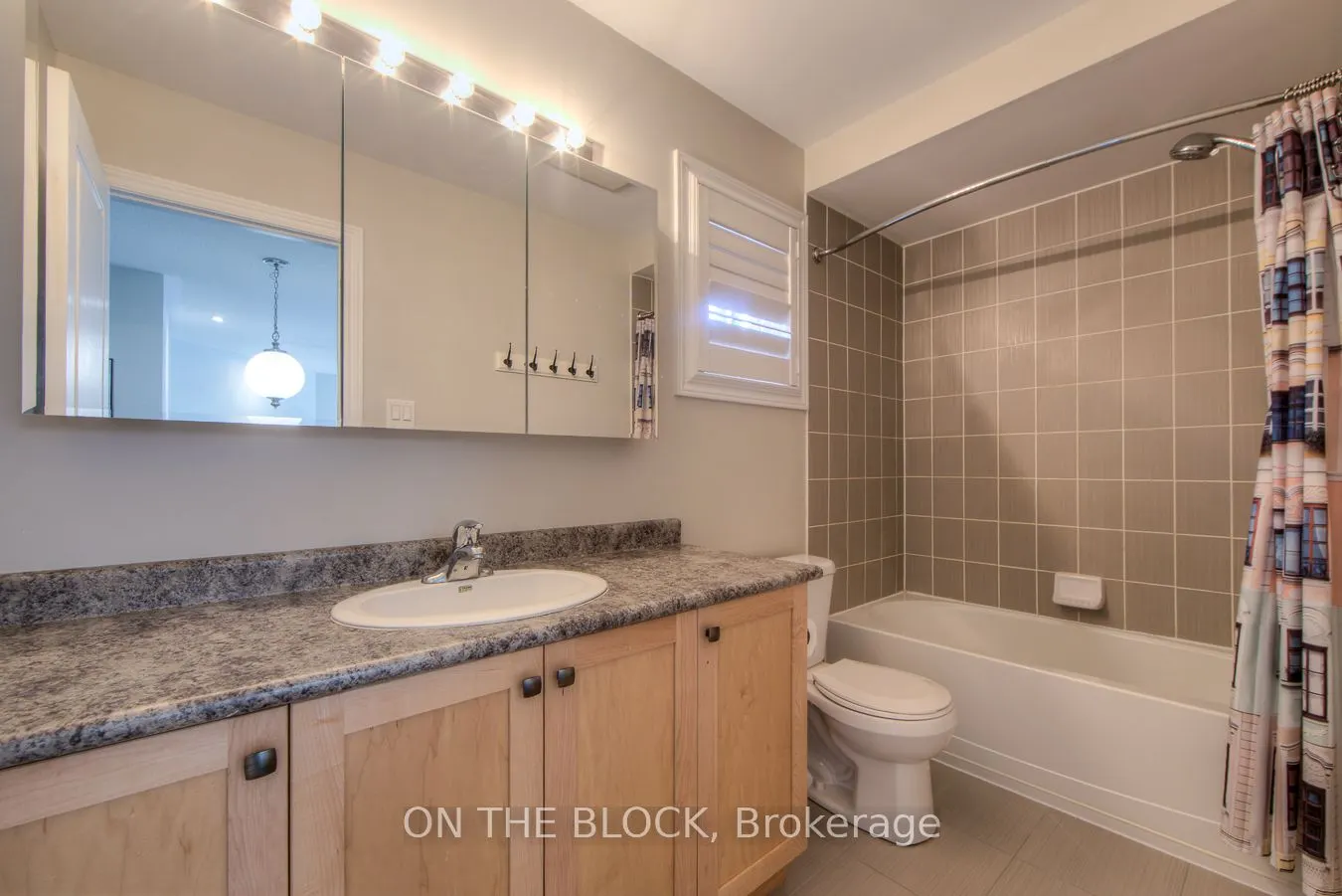 59 Hawke Crescent