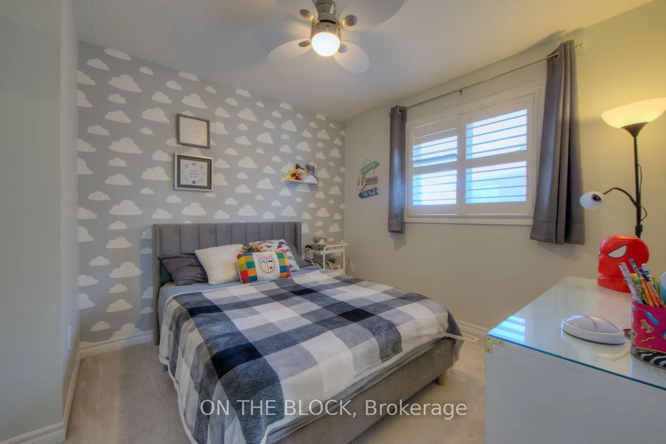 59 Hawke Crescent