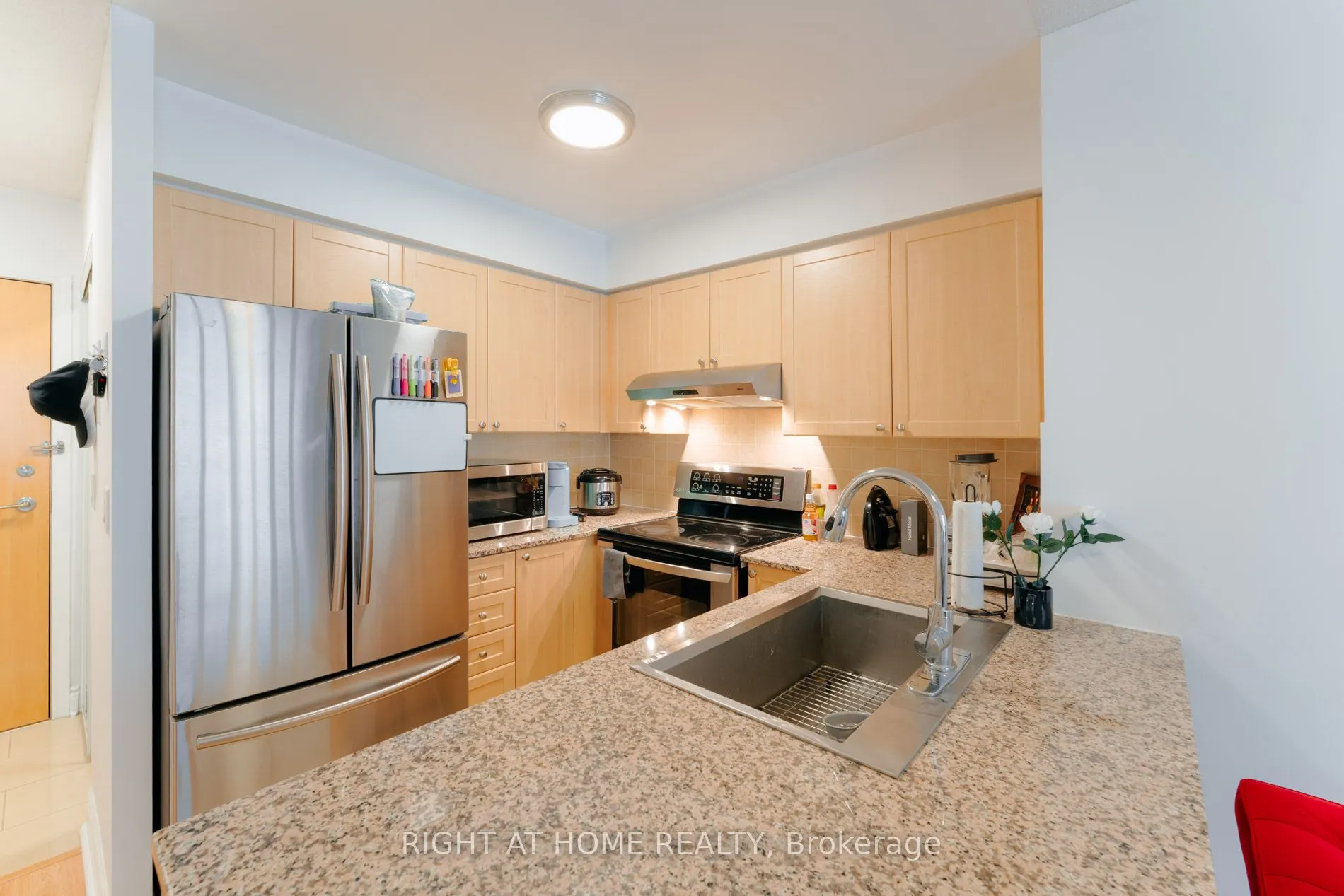 55 South Town Centre Boulevard, #605