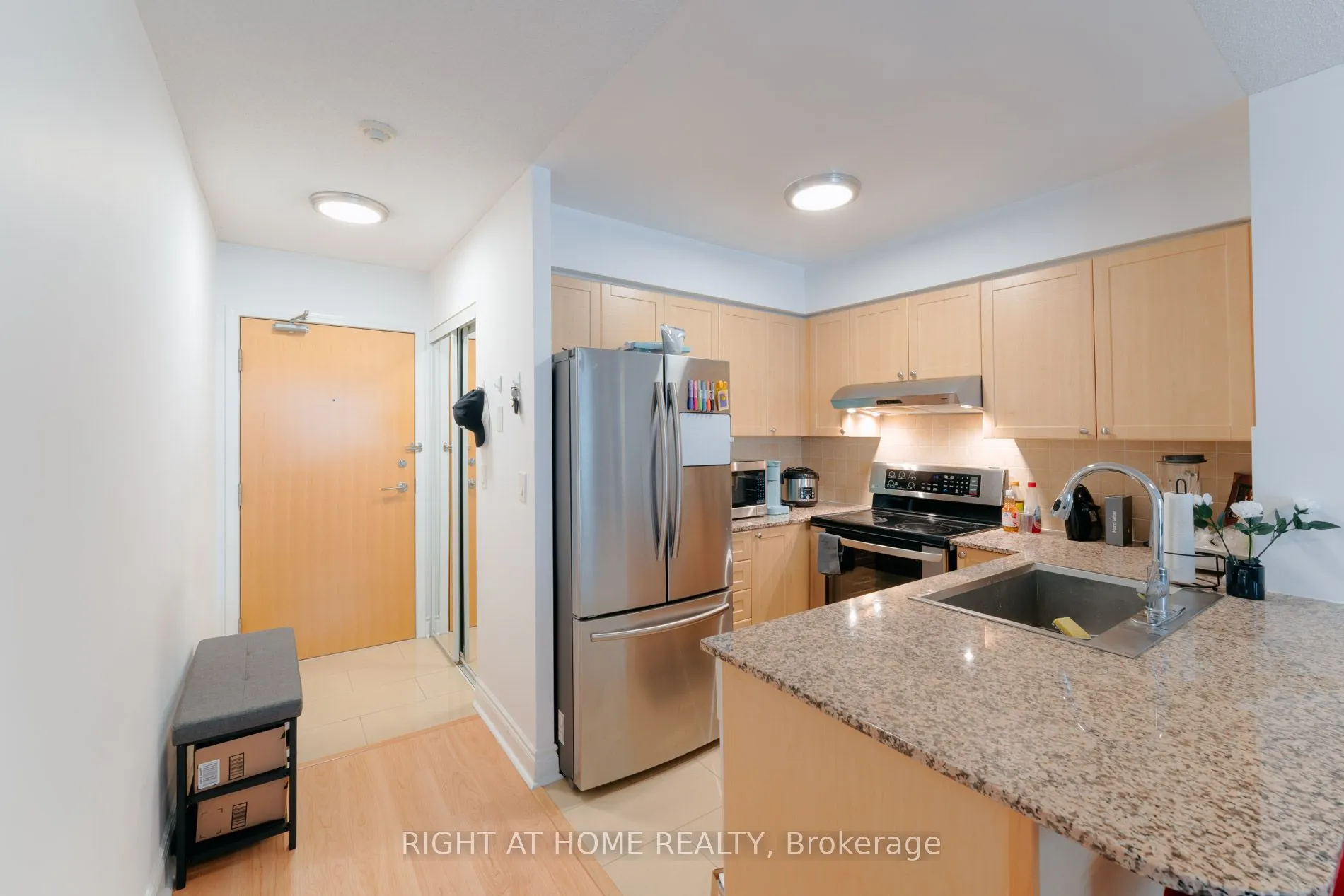 55 South Town Centre Boulevard, #605
