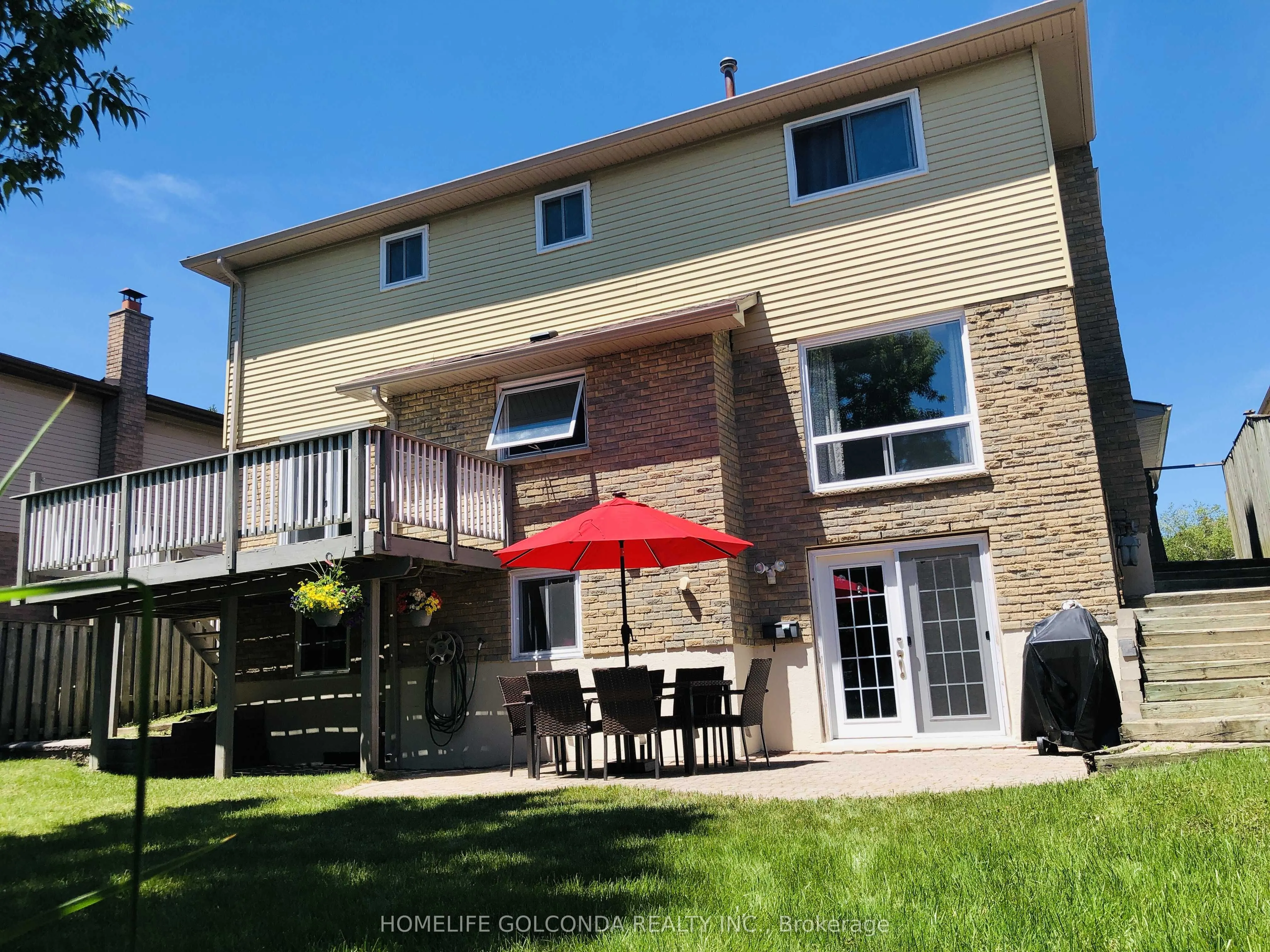 909 Ferndale Crescent