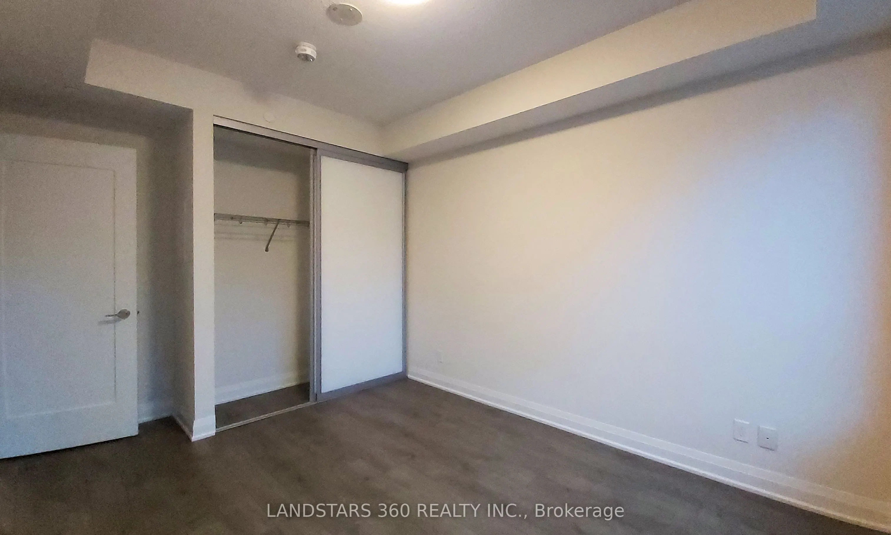 398 Highway 7 E, #807