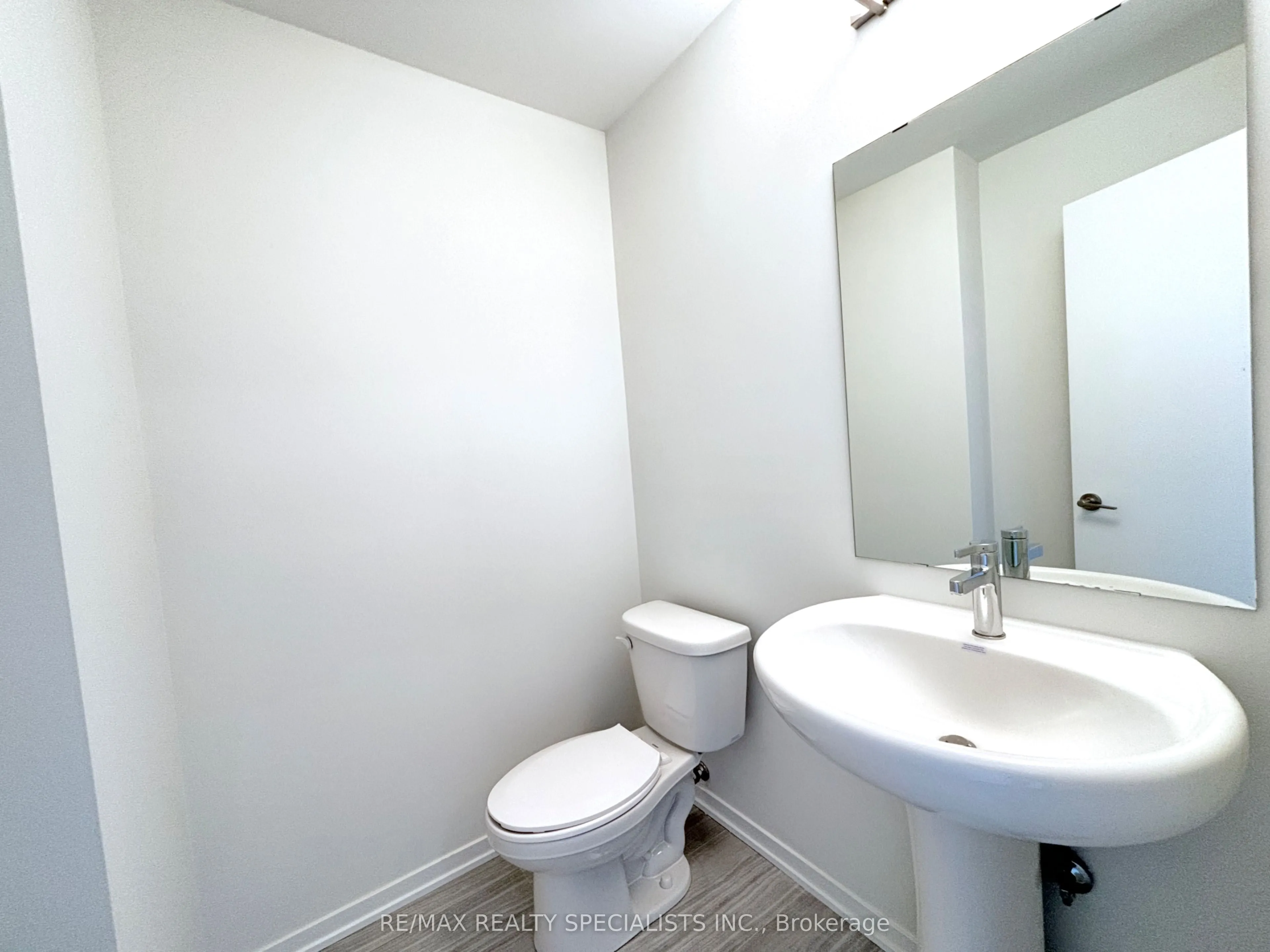 130 HONEYCRISP Crescent, #315