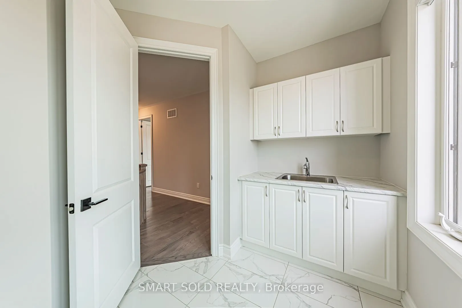 5 Erin Ridge Court