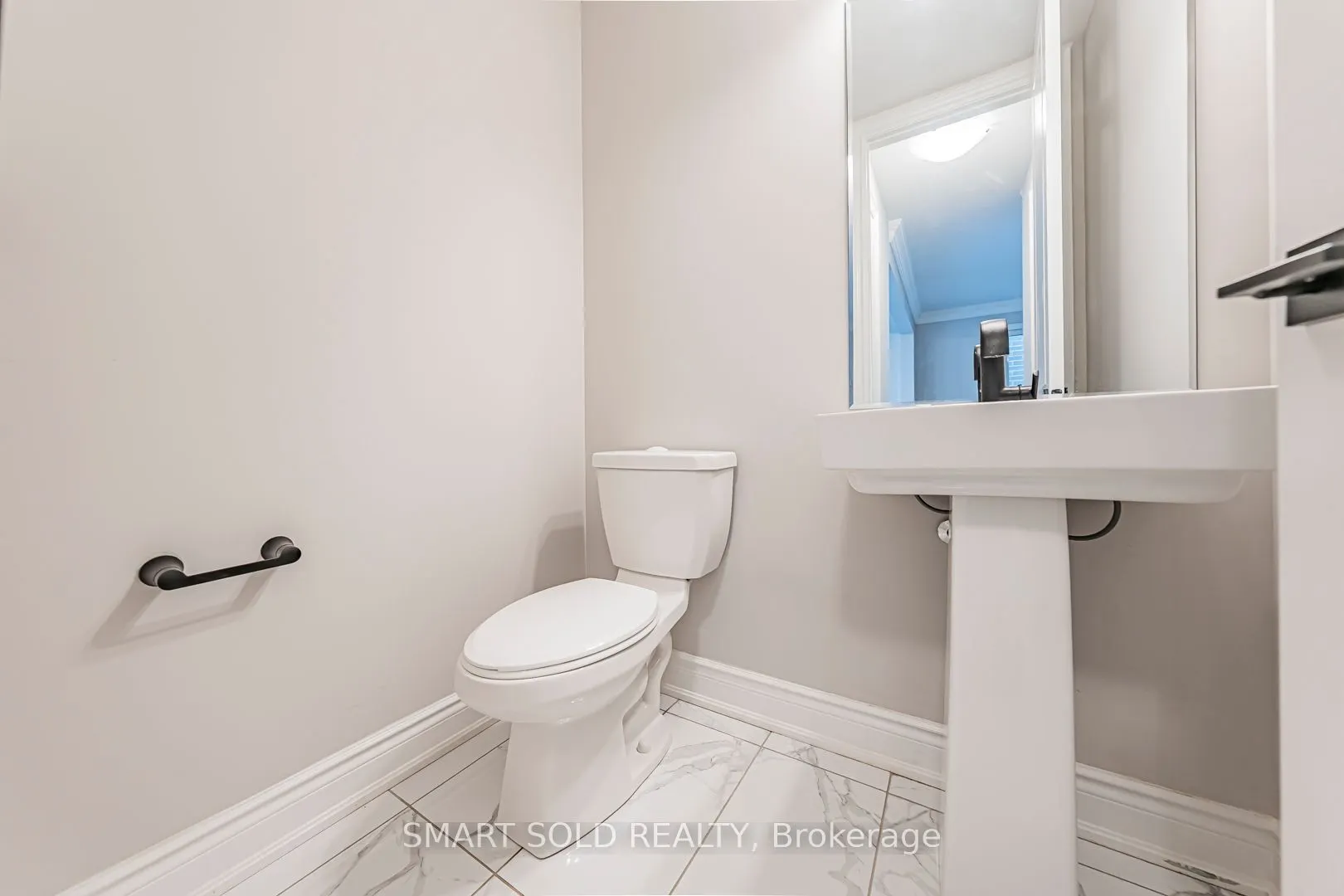 5 Erin Ridge Court