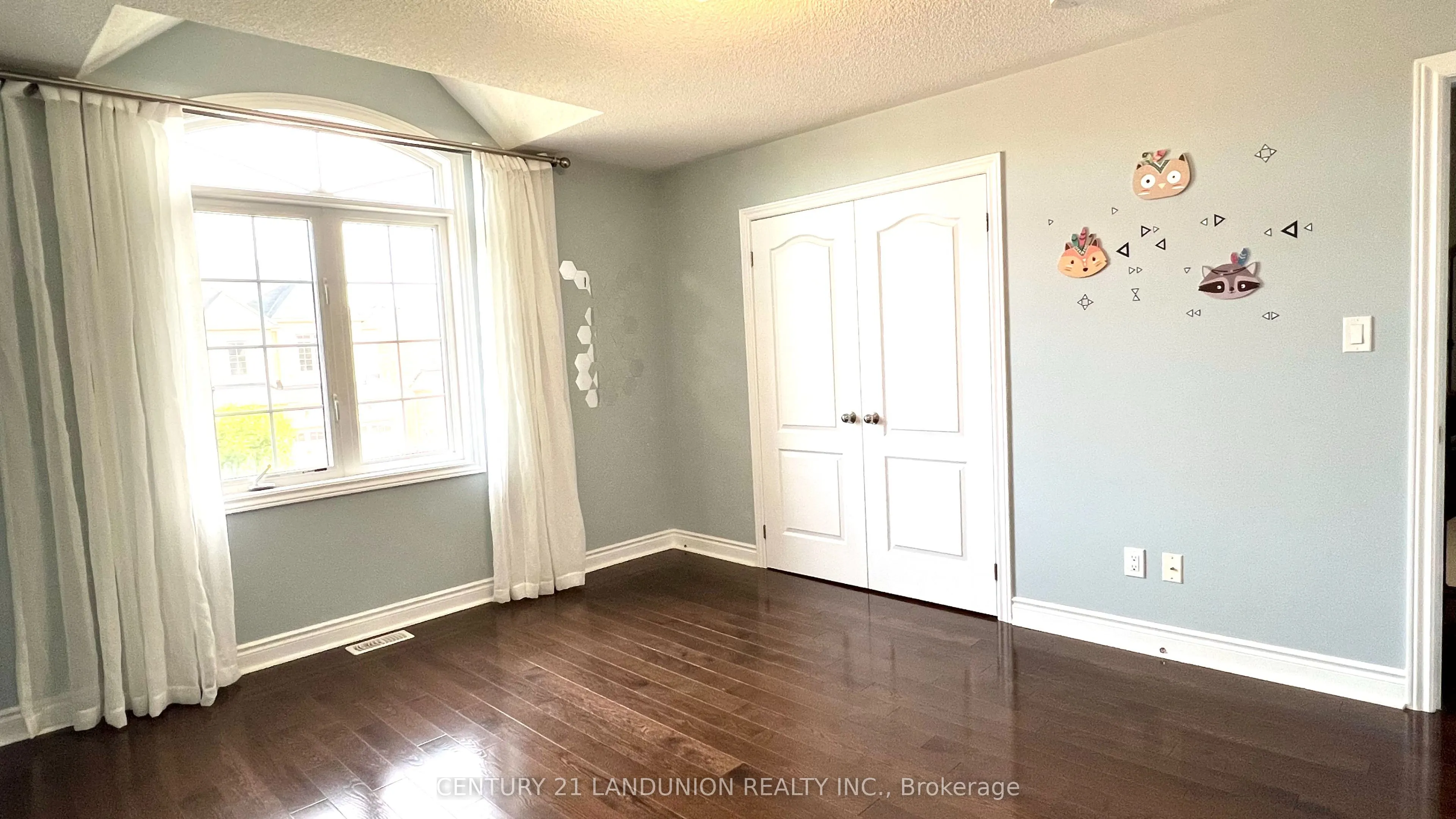 1001 Poppy Lane