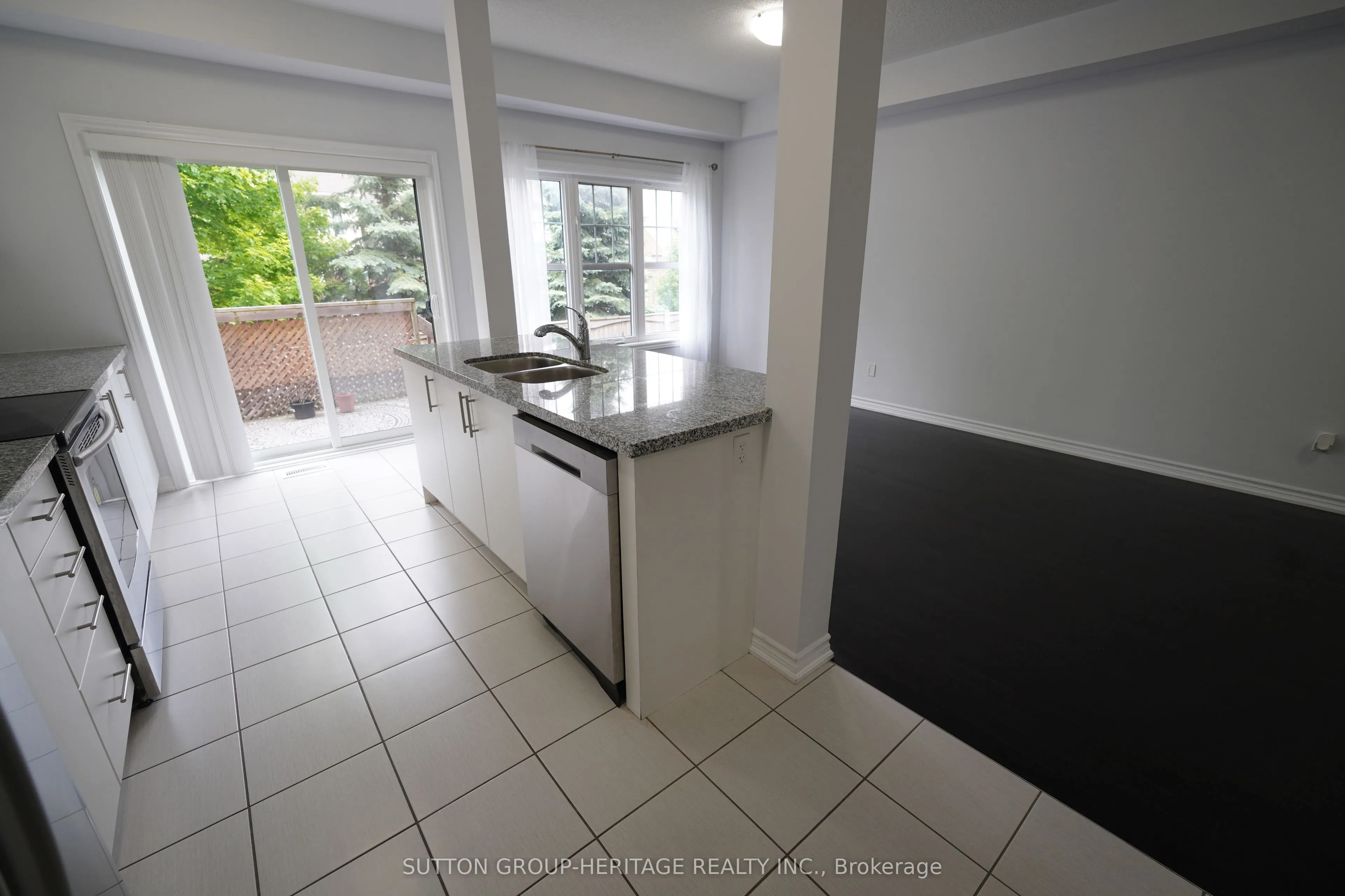 166 Boadway Crescent