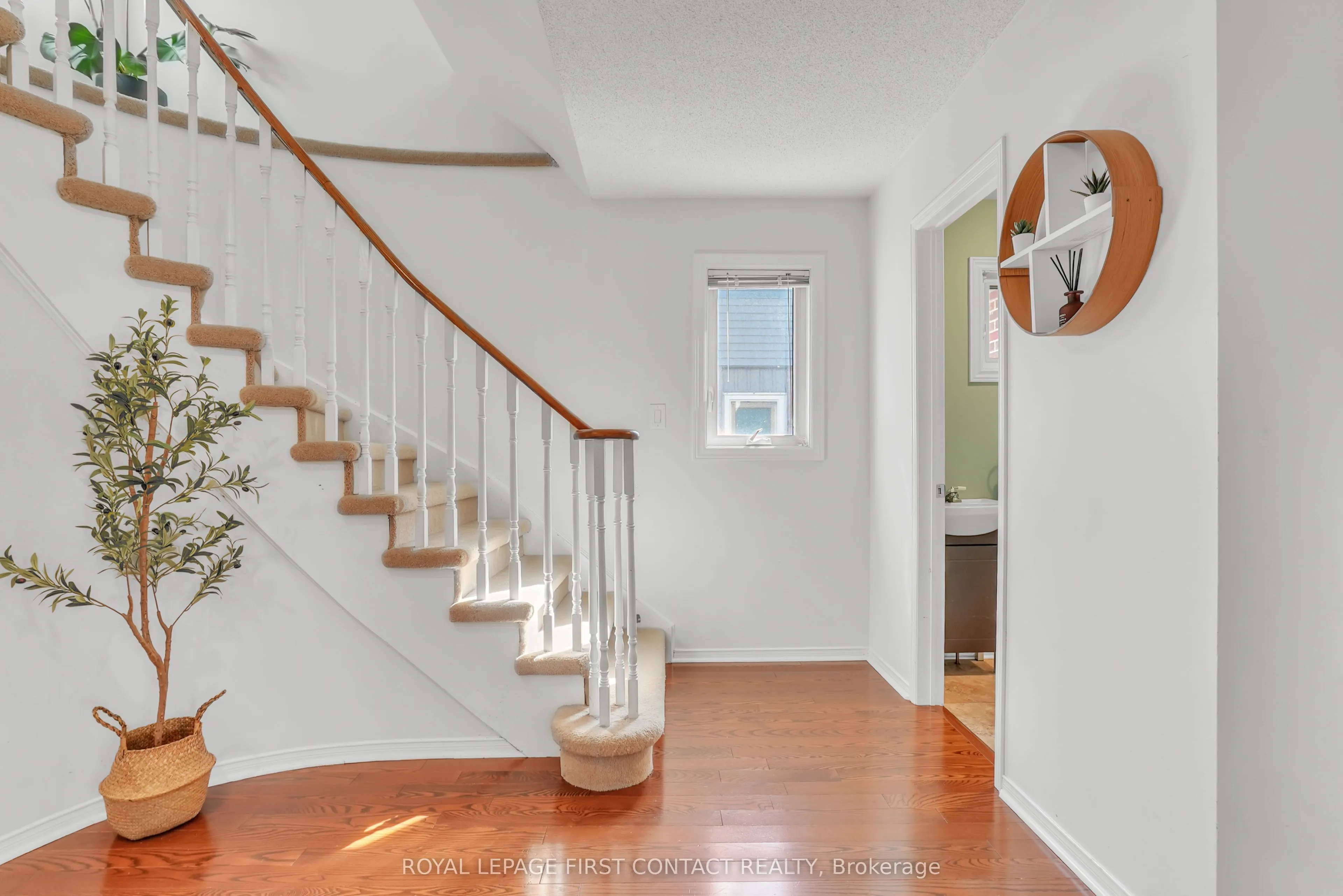 195 Billings Crescent