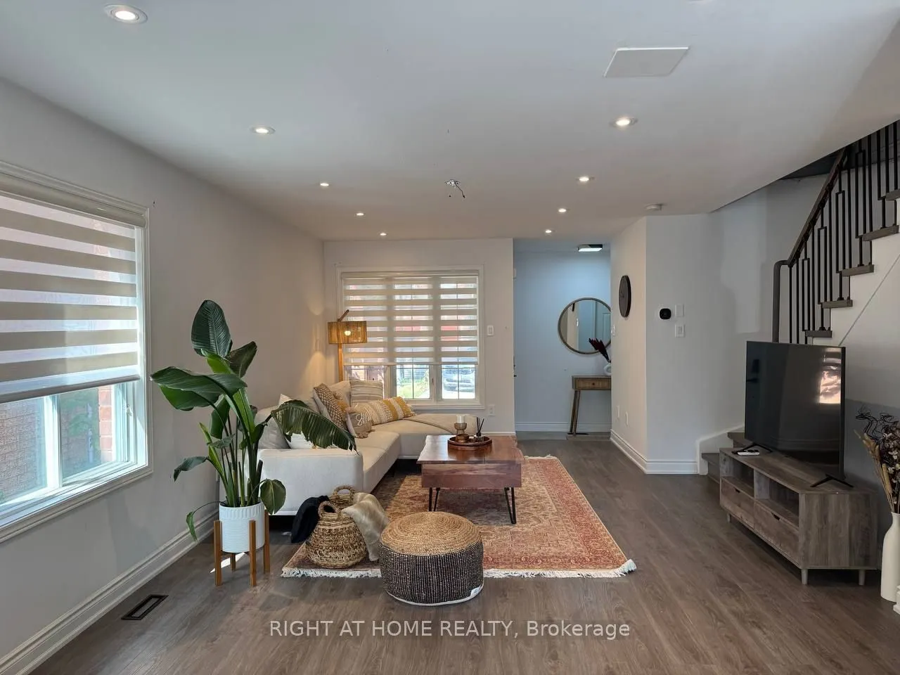 583 Willowick Drive