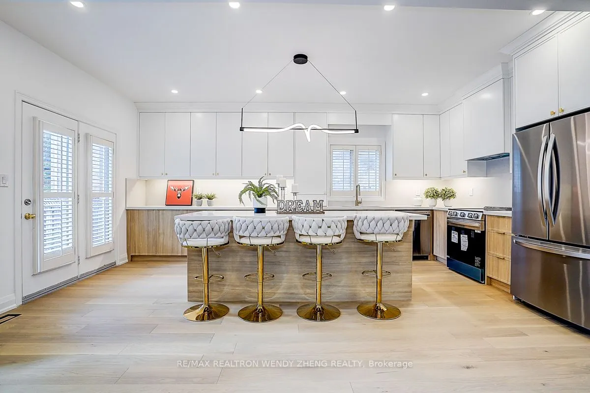 123 Stave Crescent