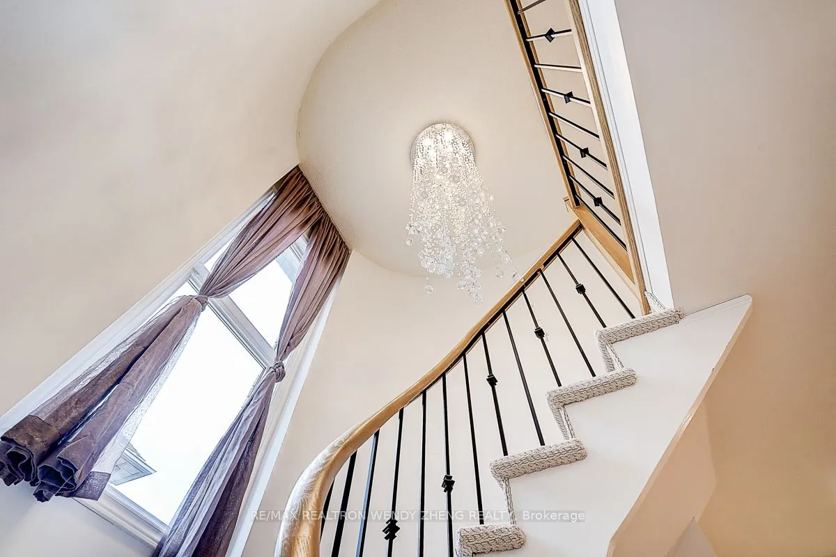 123 Stave Crescent