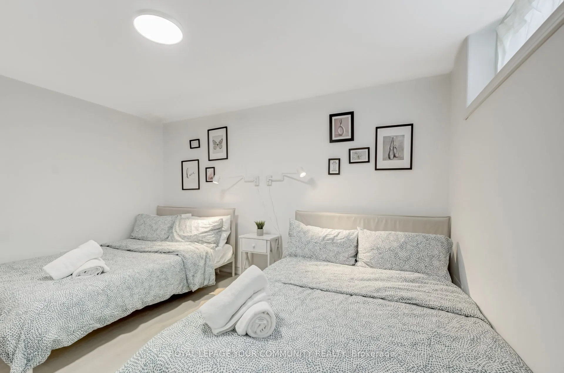 394 Paliser Crescent N, #basement