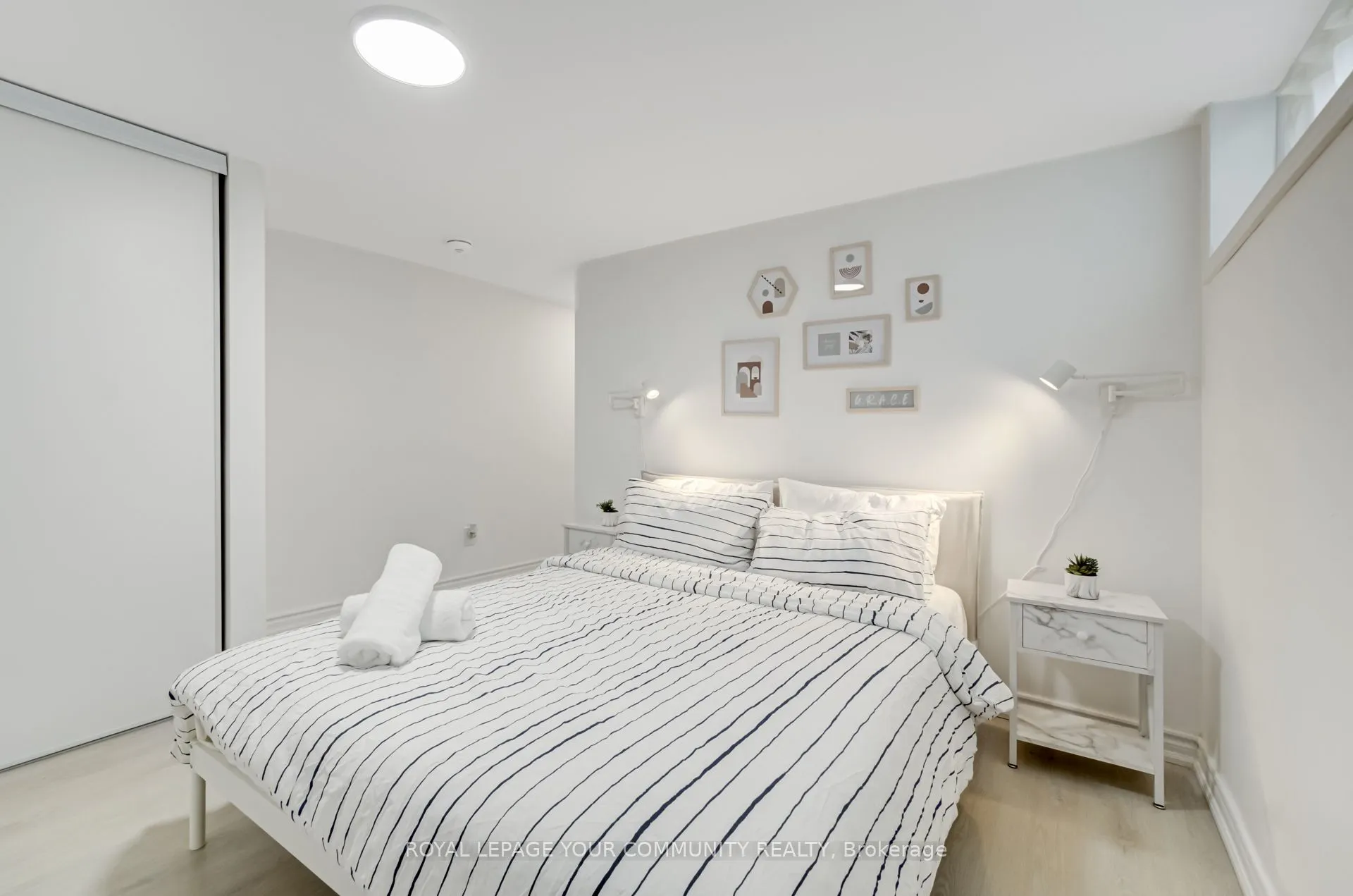 394 Paliser Crescent N, #basement