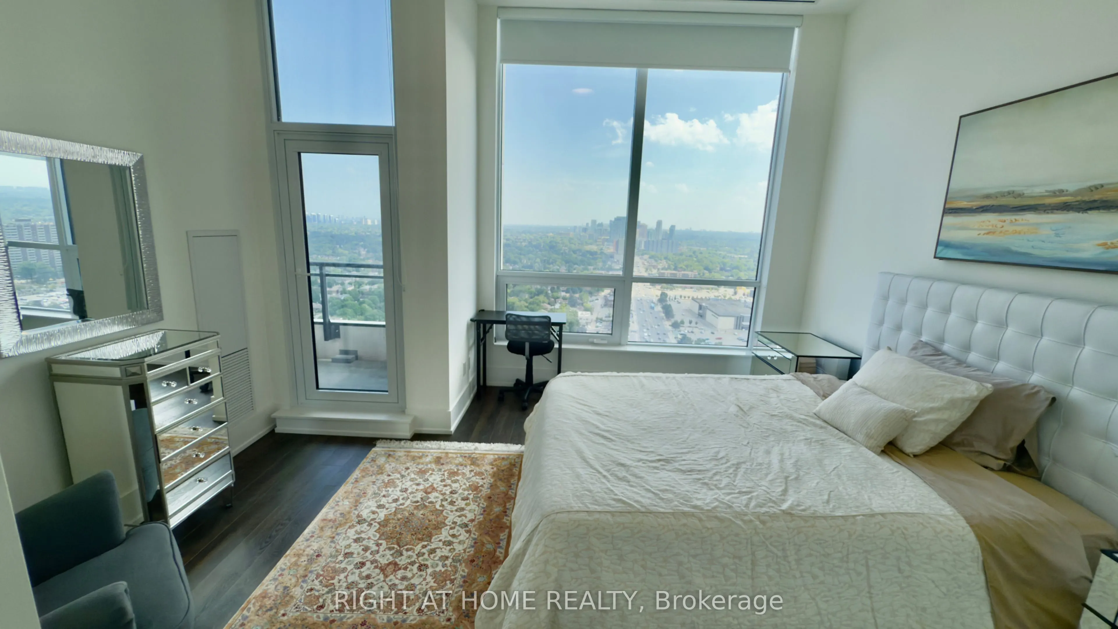 1 Grandview Avenue, #PH03