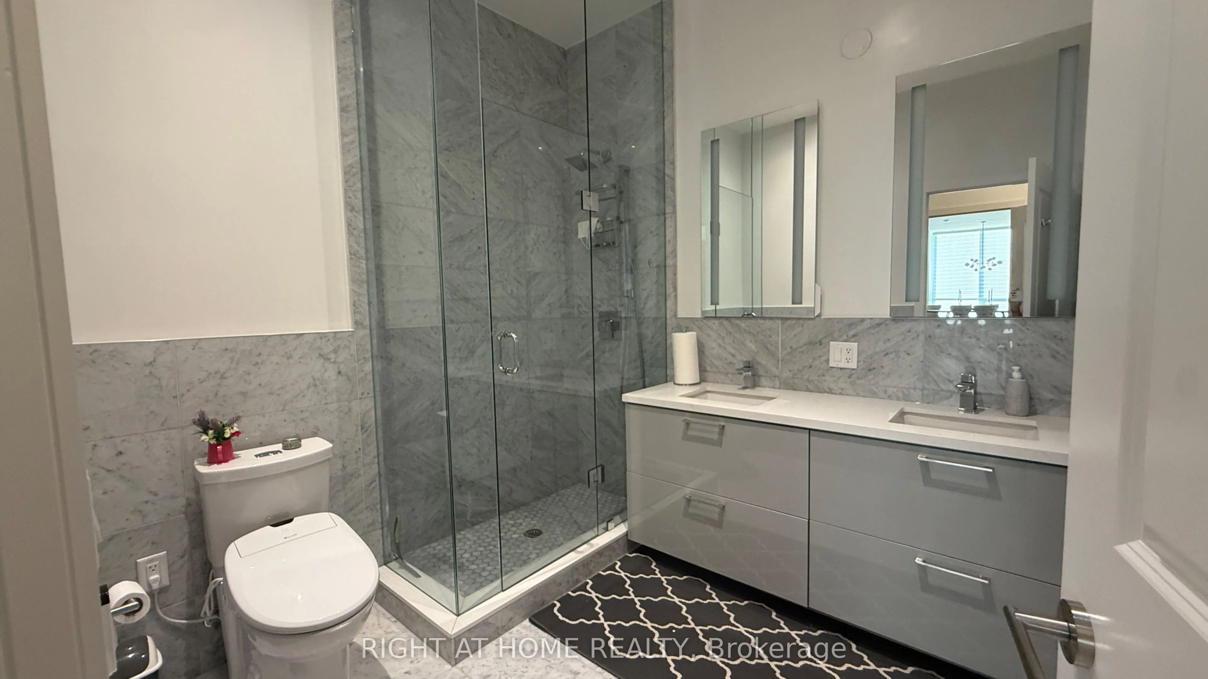 1 Grandview Avenue, #PH03