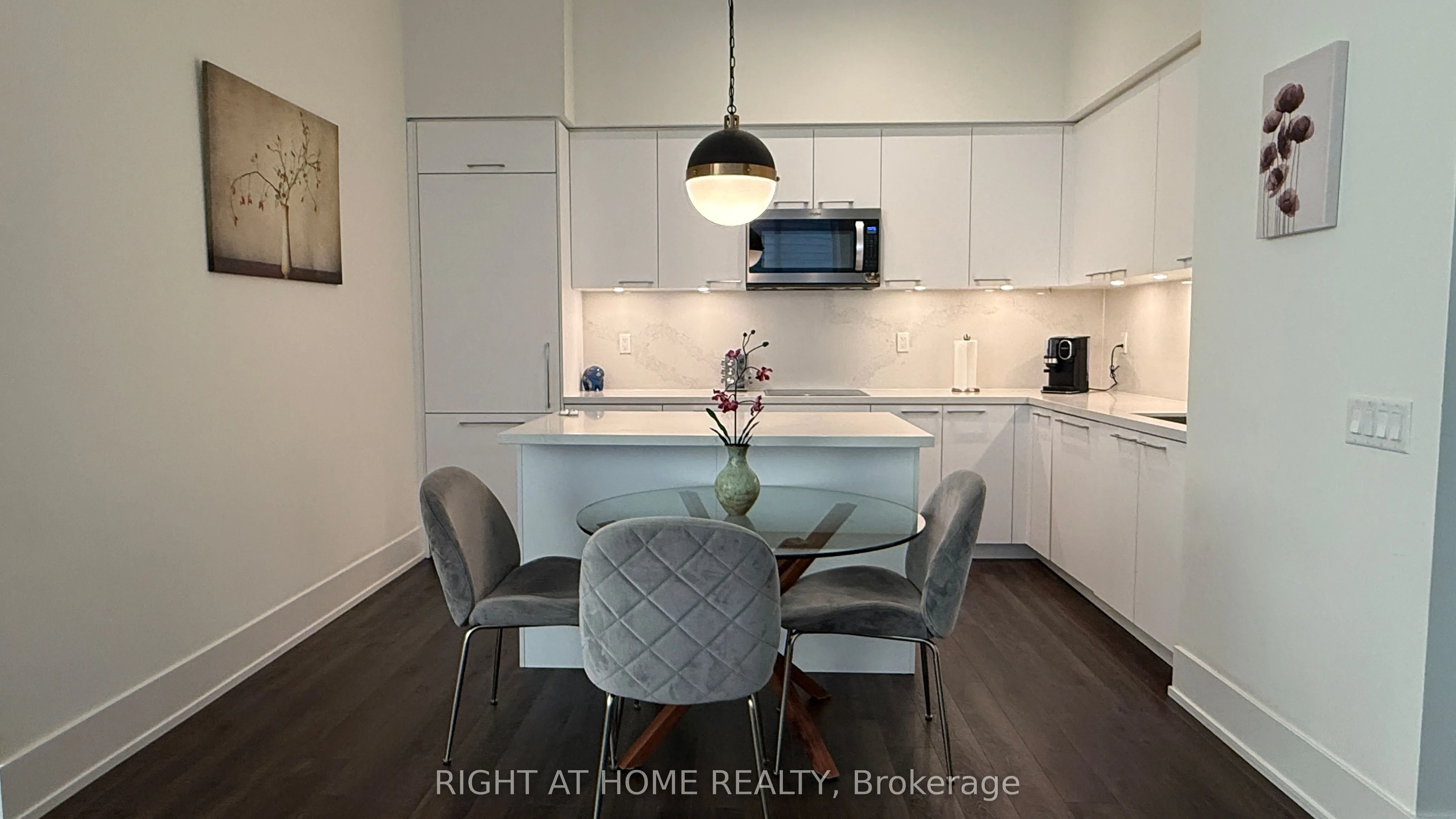 1 Grandview Avenue, #PH03