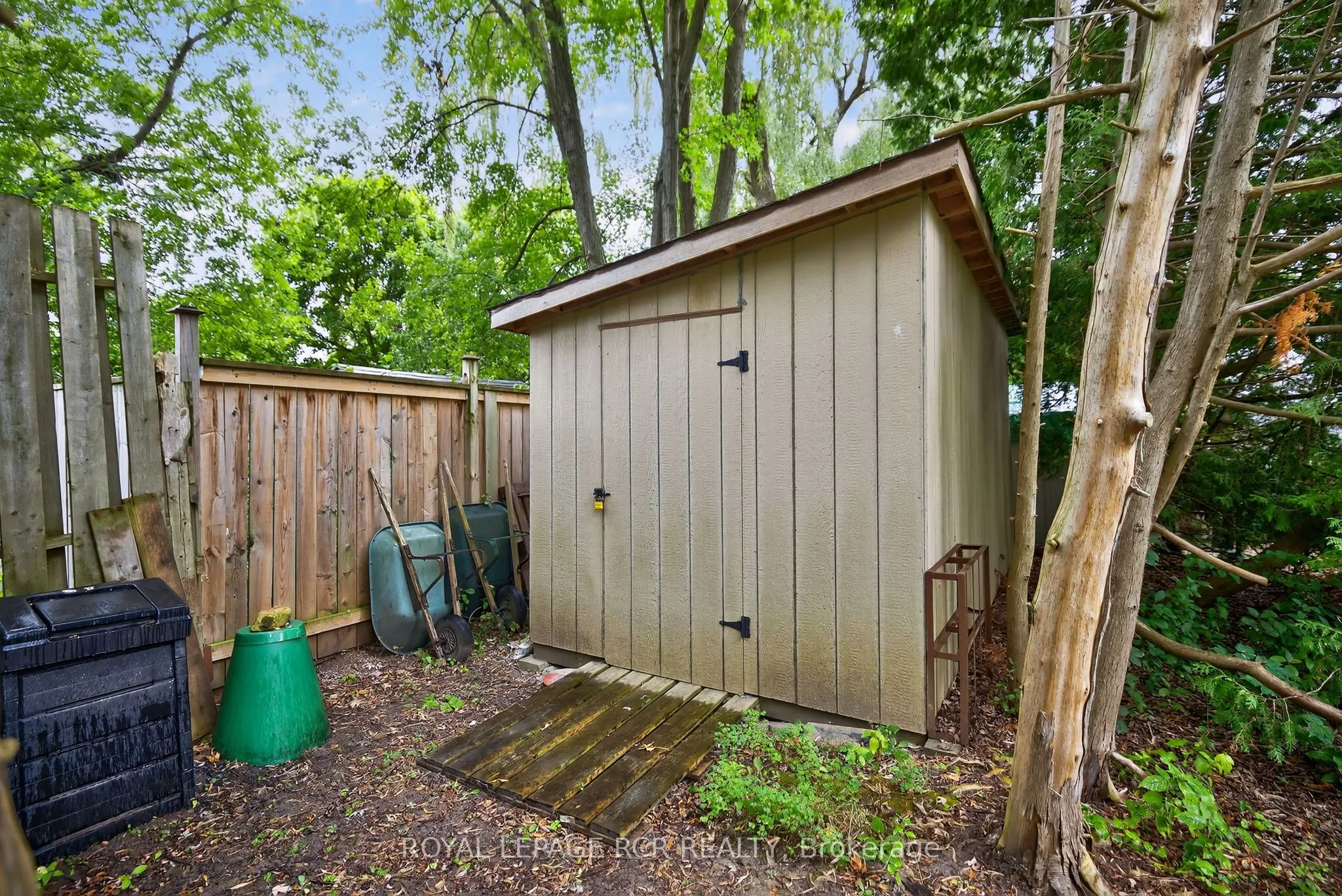 856 Magnolia Avenue