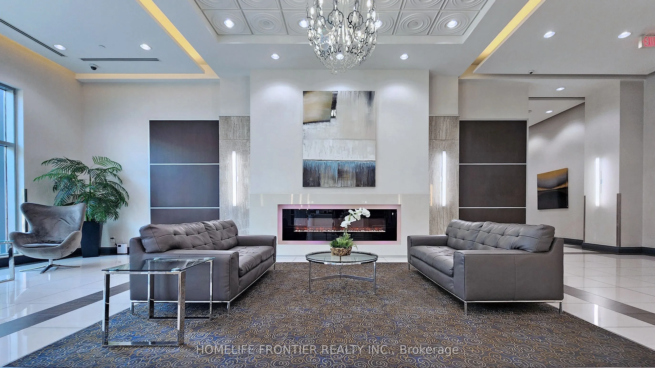 7171 Yonge Street, #806