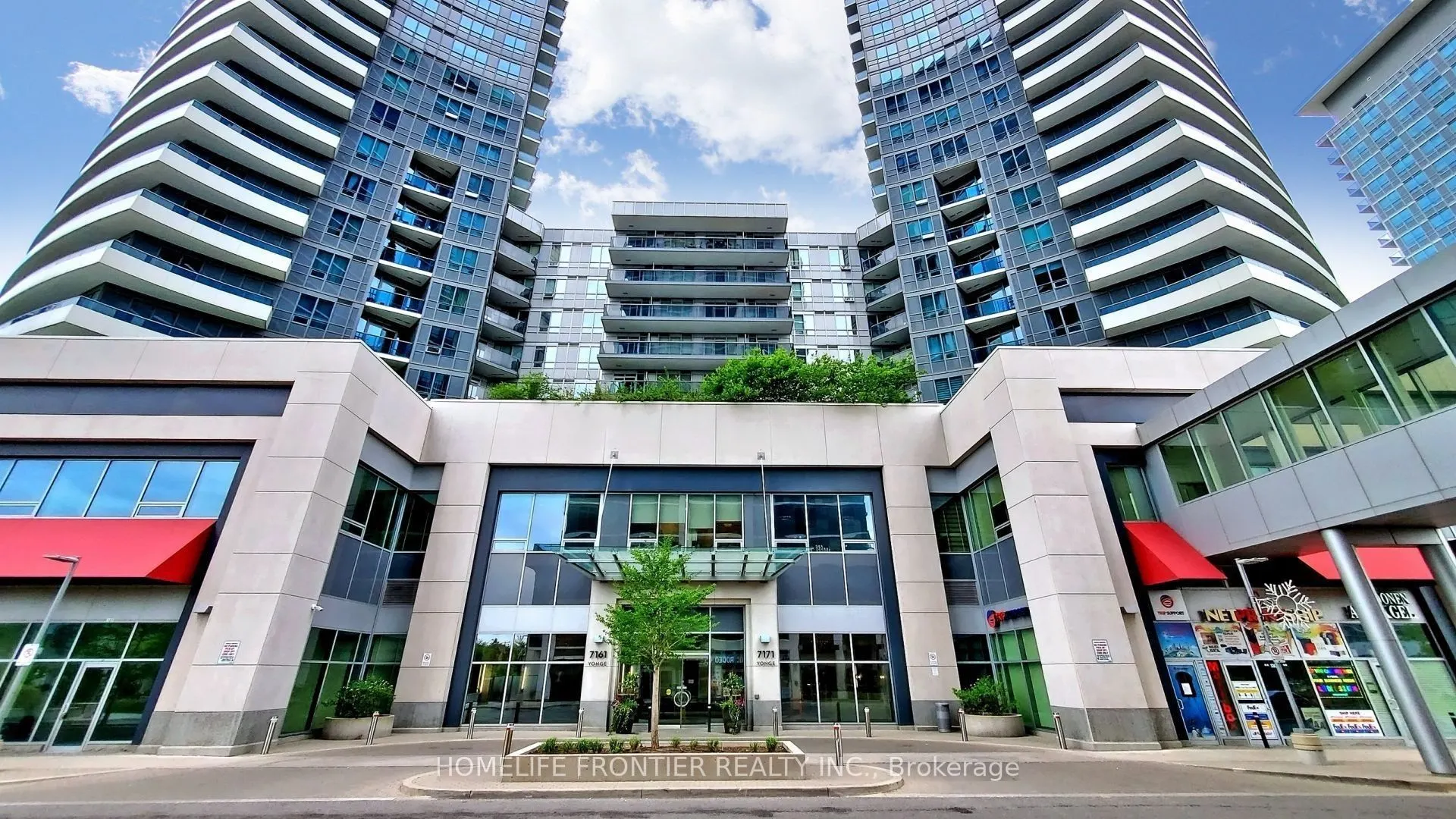 7171 Yonge Street, #806