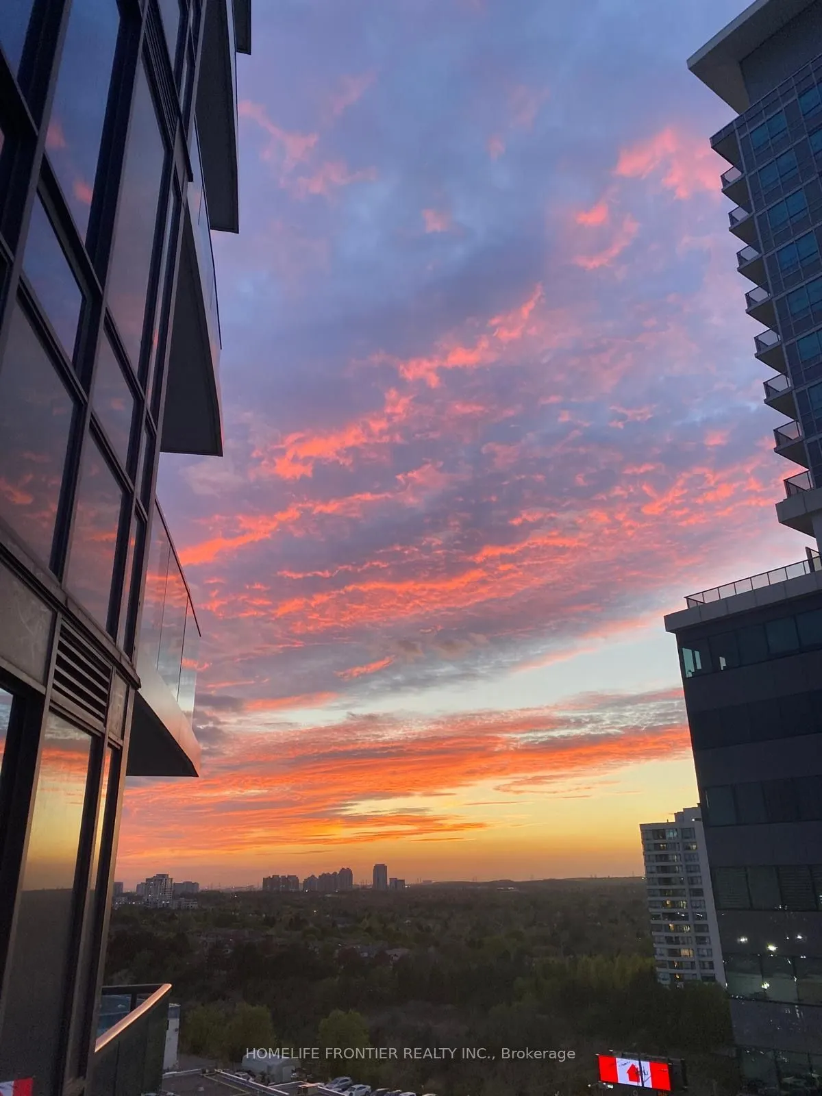 7171 Yonge Street, #806