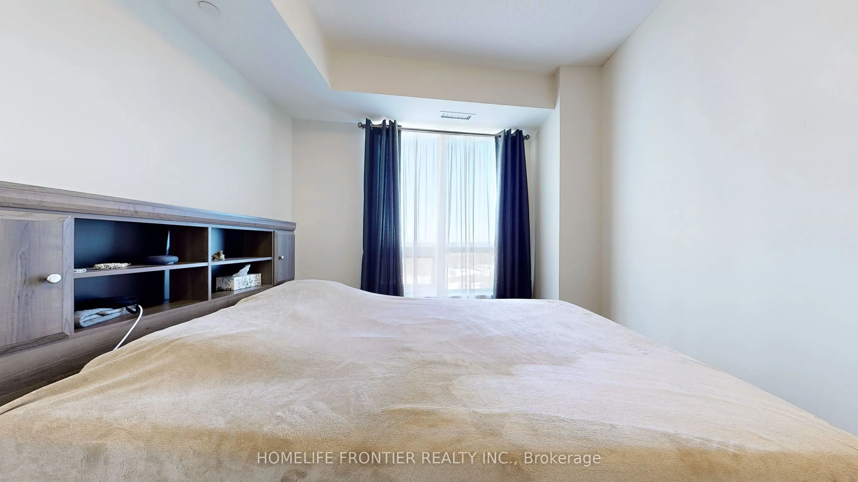 7171 Yonge Street, #806