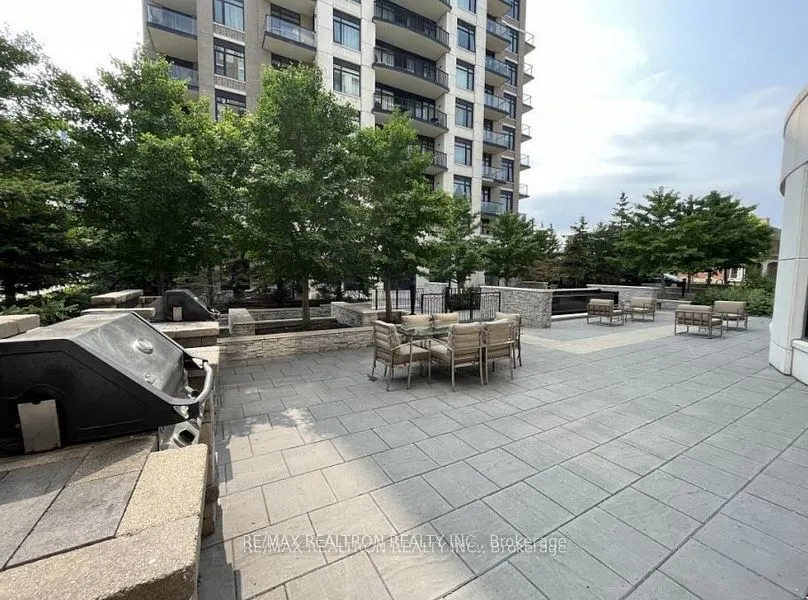 111 Upper Duke Crescent, #801