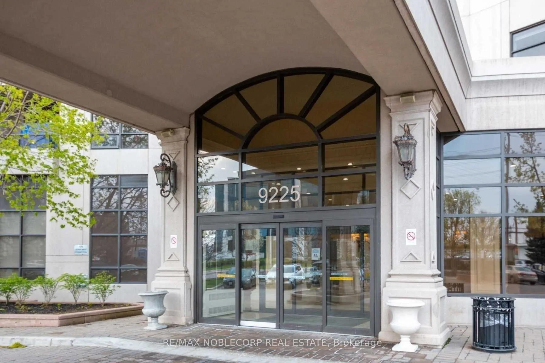 9225 Jane Street, #302