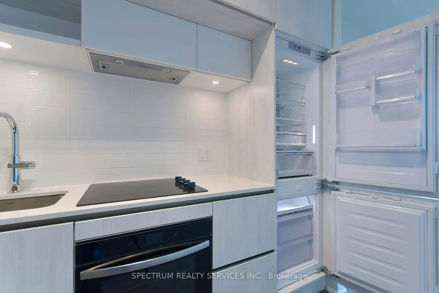 2 David Eyer Road, #1022