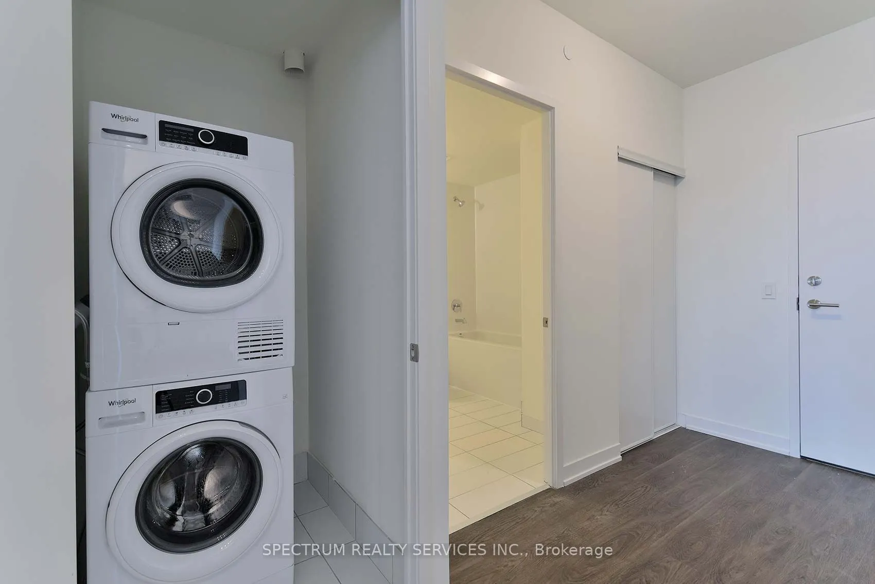 2 David Eyer Road, #1022