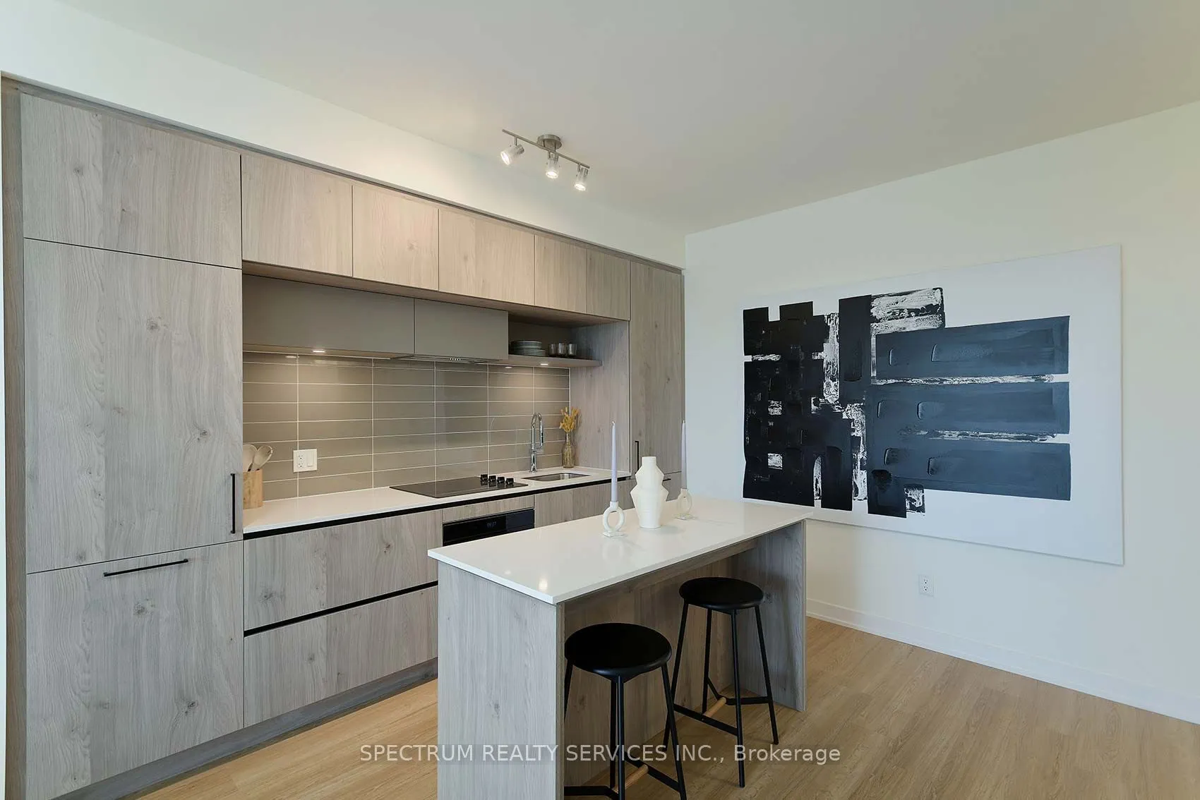 2 David Eyer Road, #1028