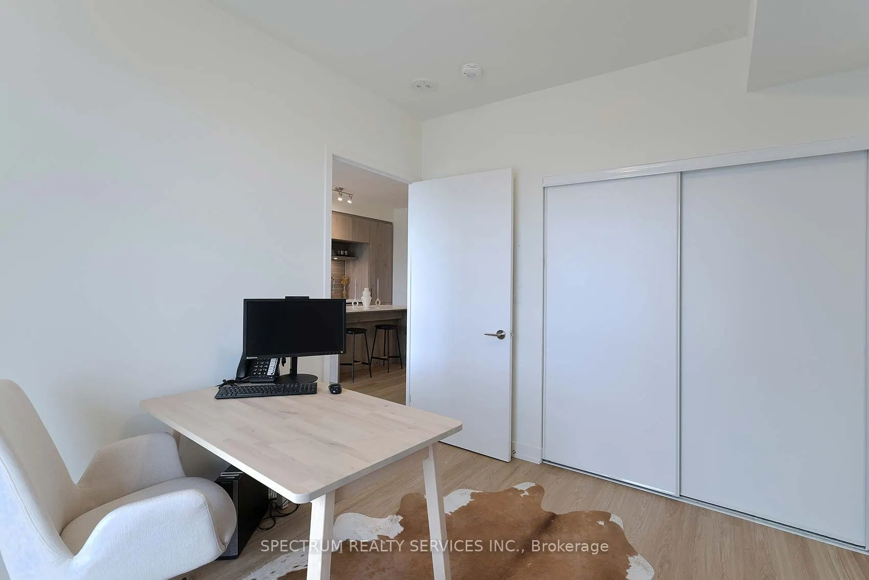 2 David Eyer Road, #1028