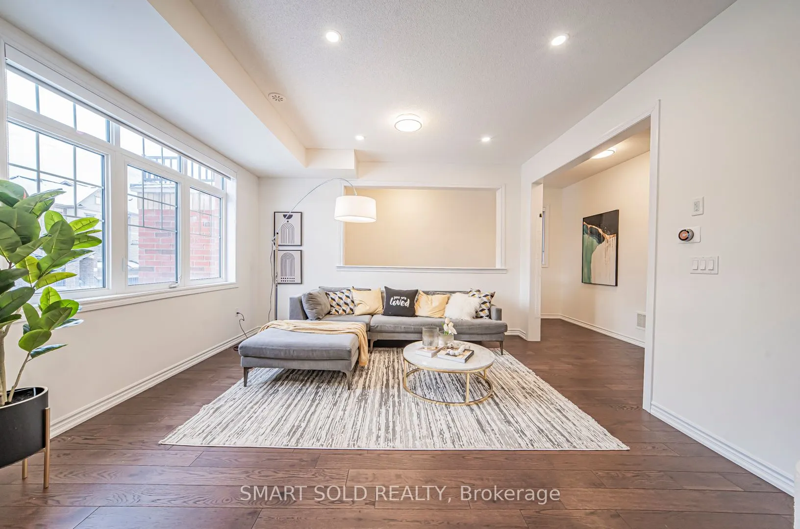12 Fraleigh Avenue