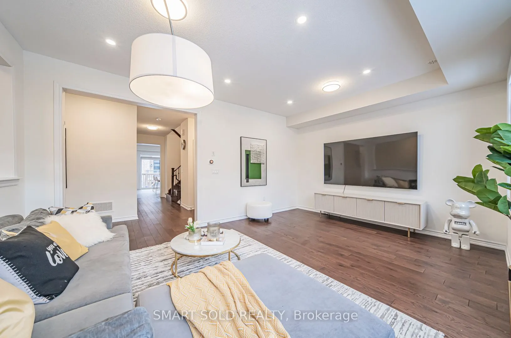 12 Fraleigh Avenue