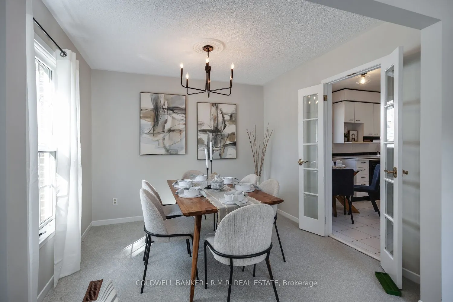 8 Aberfeldy Crescent