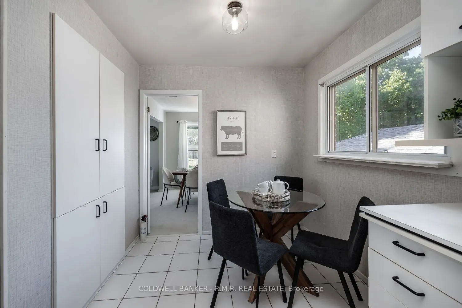8 Aberfeldy Crescent