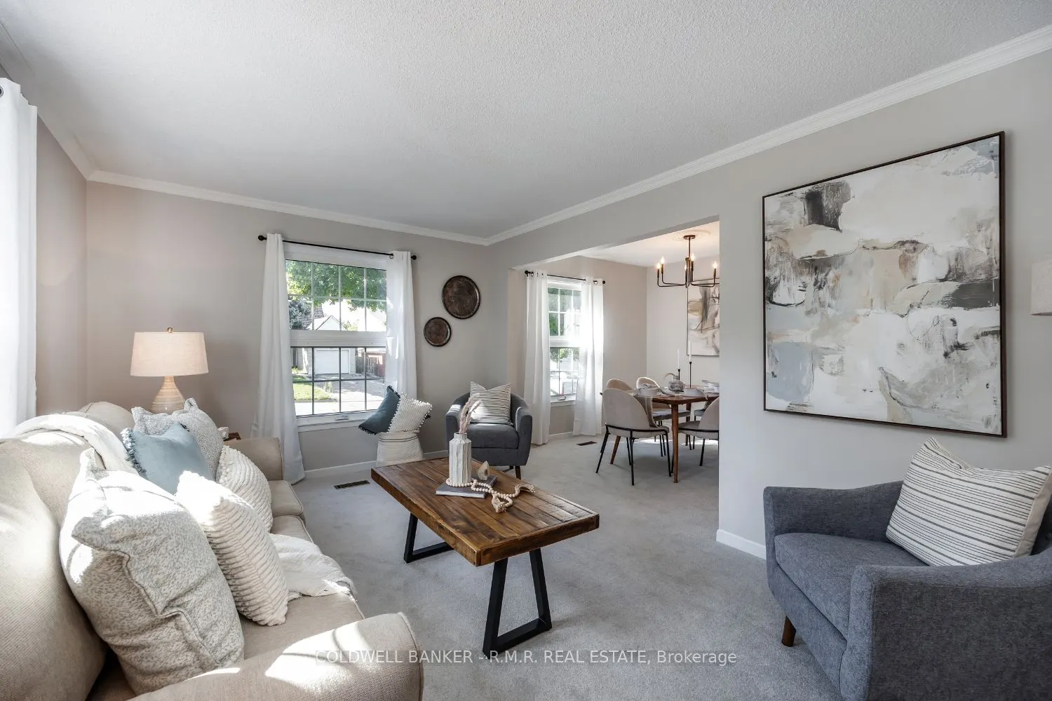 8 Aberfeldy Crescent