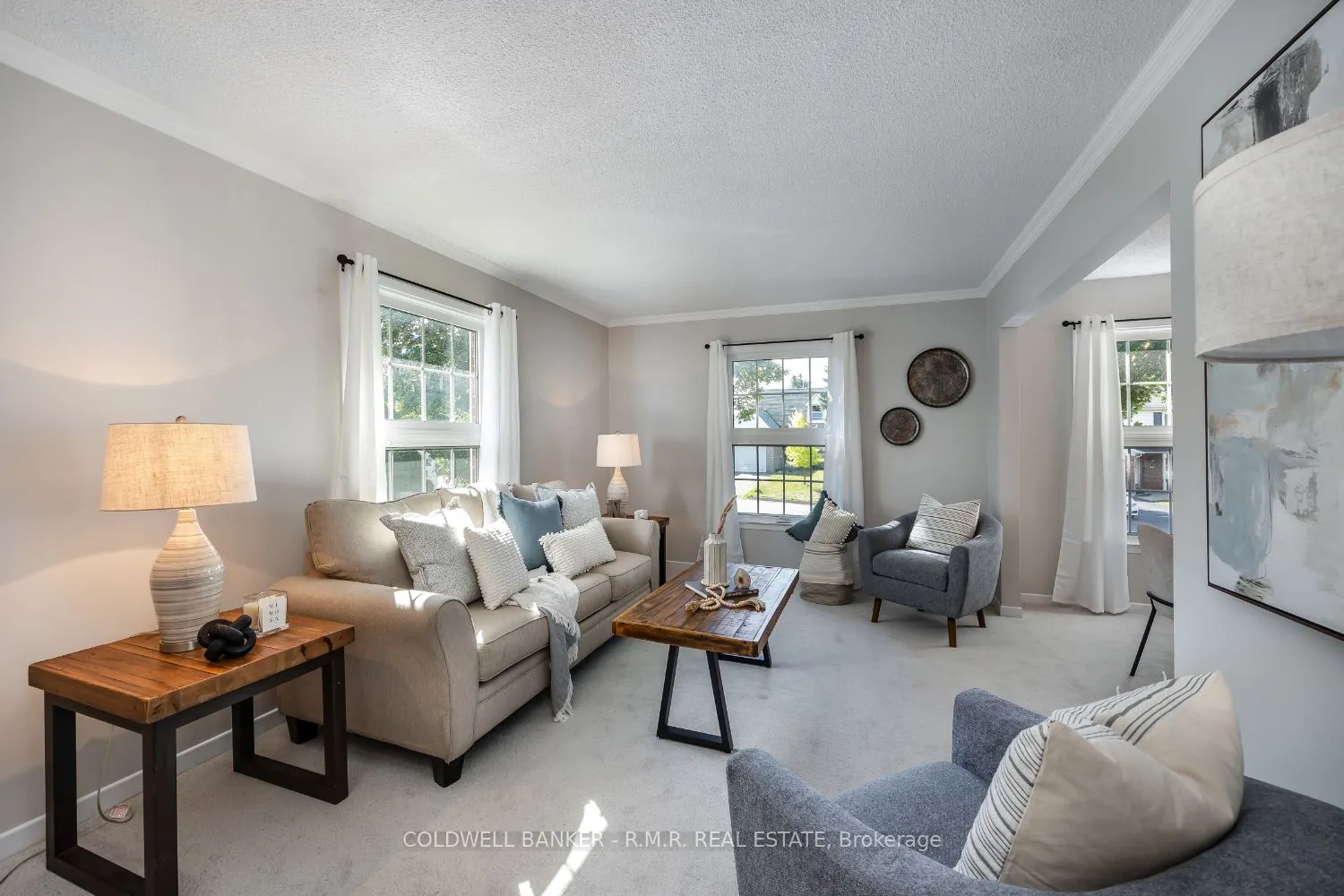 8 Aberfeldy Crescent