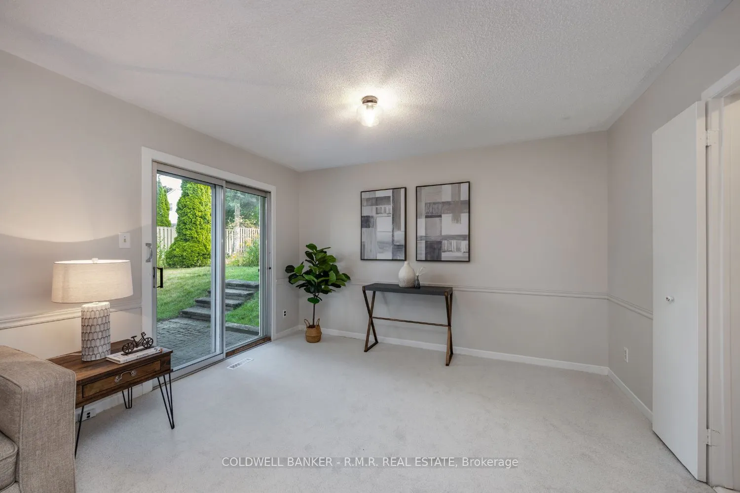 8 Aberfeldy Crescent