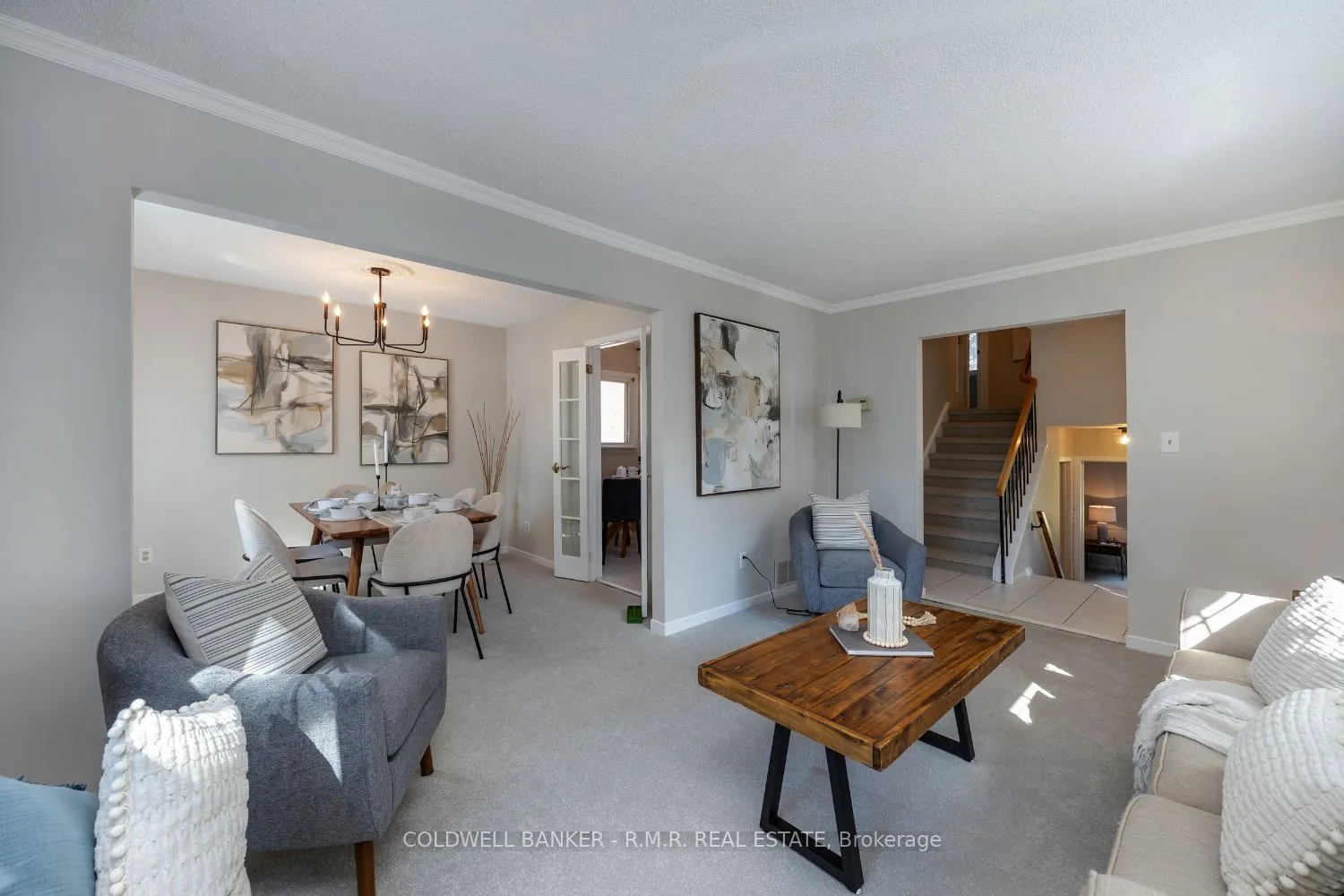 8 Aberfeldy Crescent