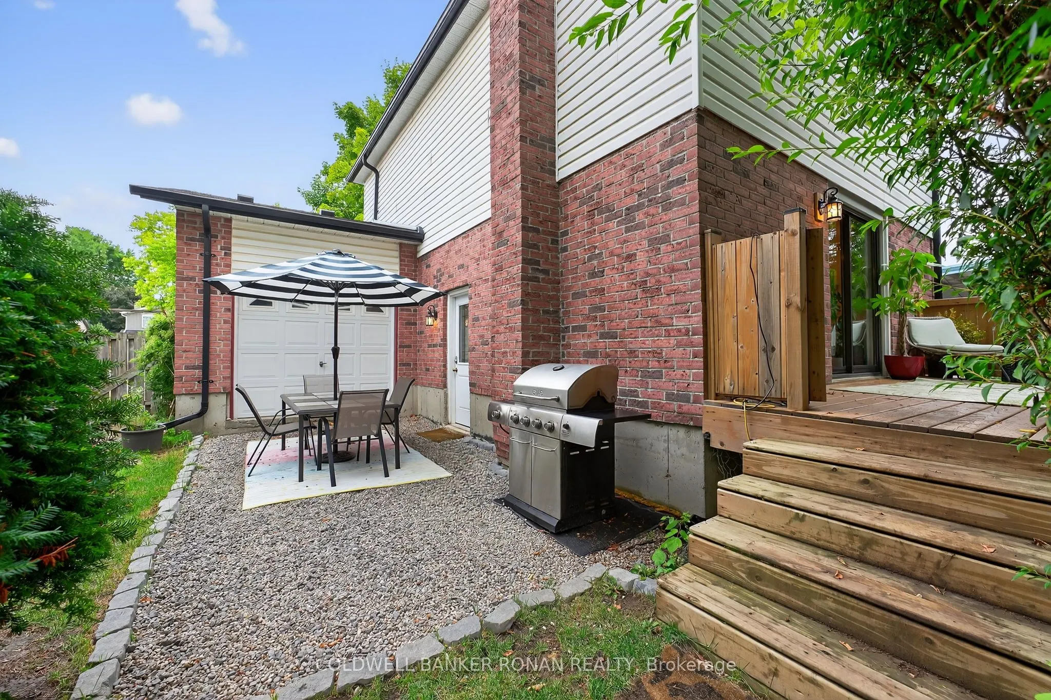 16 Fraser Avenue