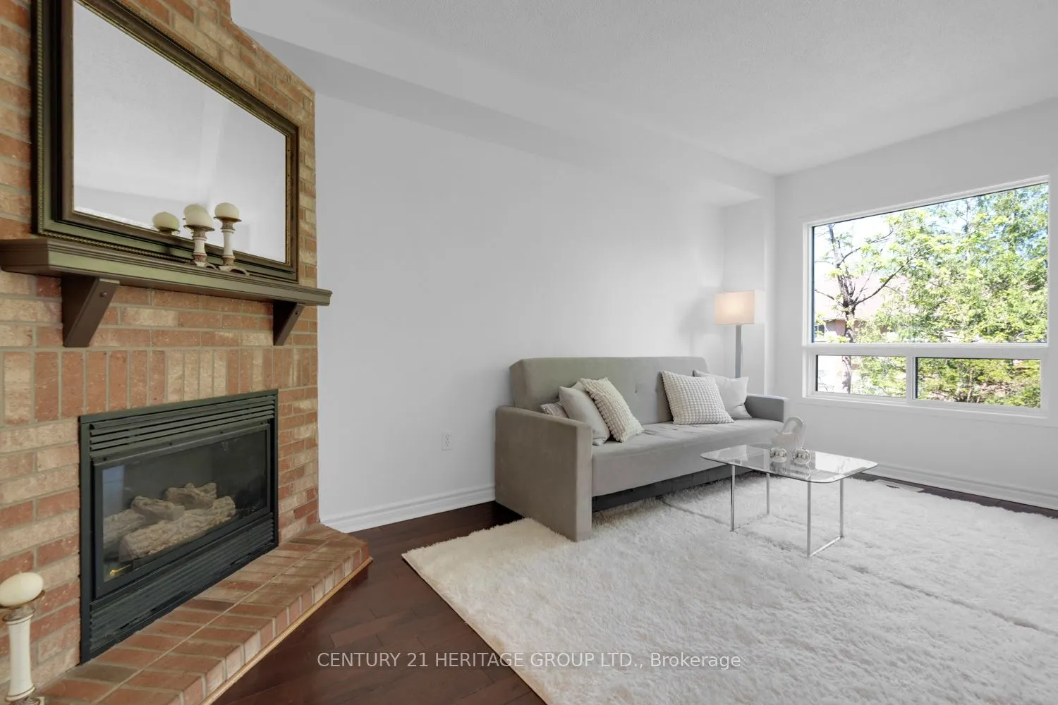 431 Carruthers Avenue