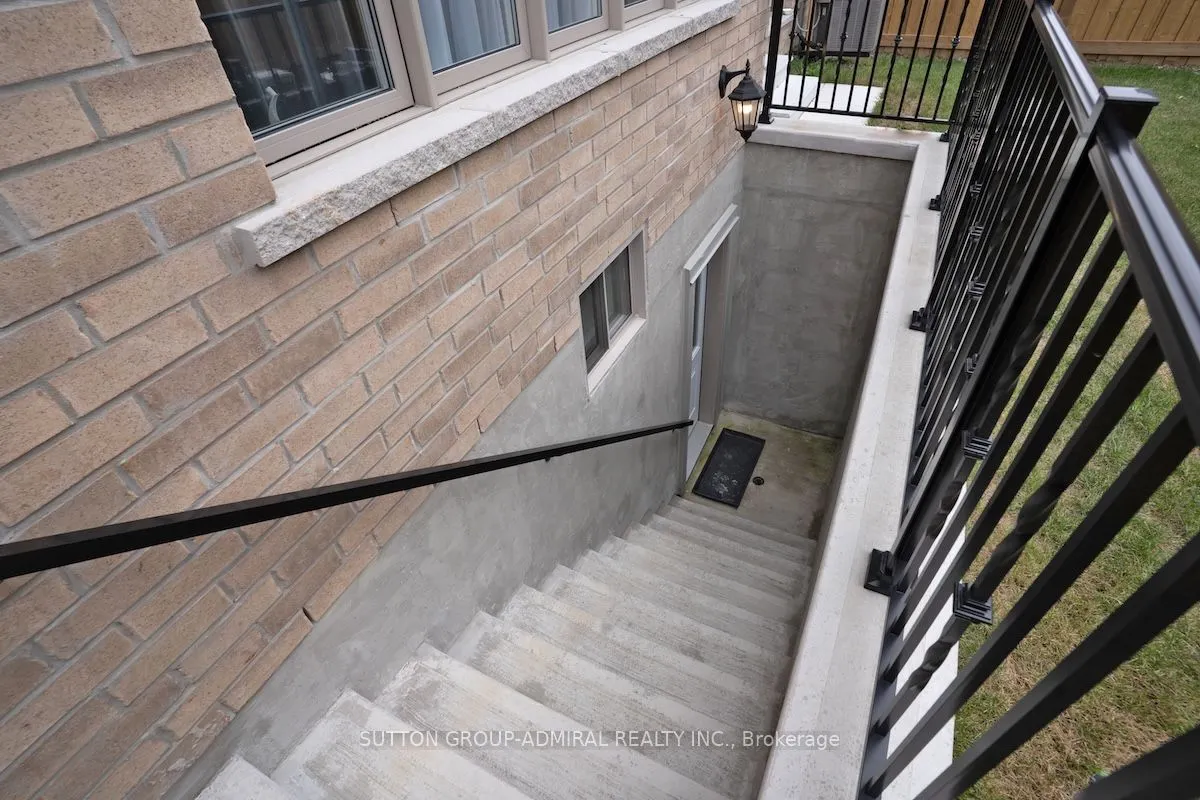 42 Solar Street