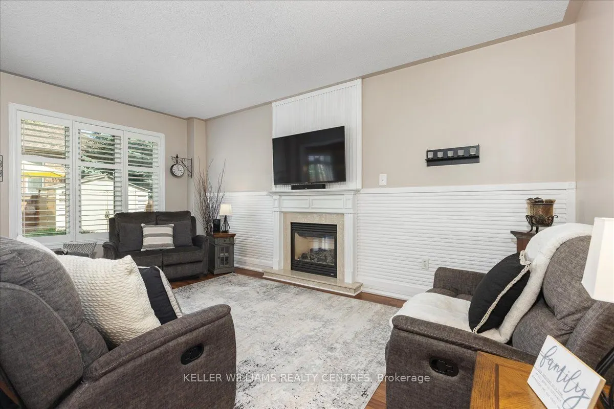 47 Ames Crescent