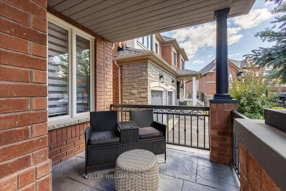47 Ames Crescent