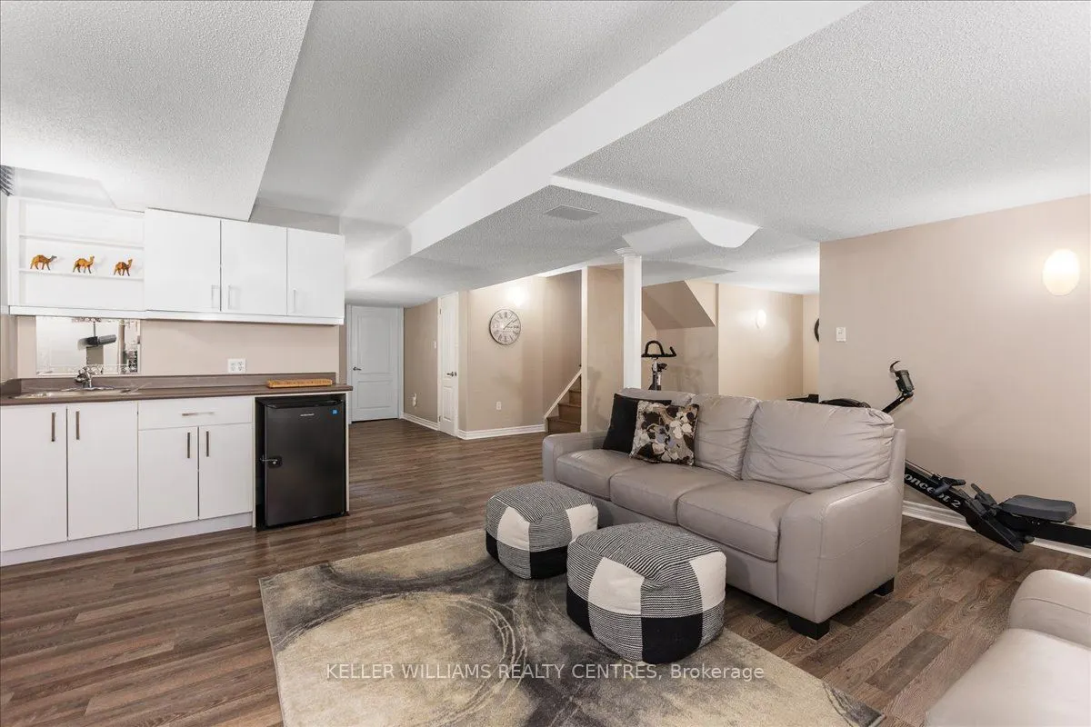 47 Ames Crescent