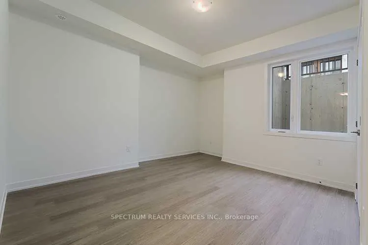 14 David Eyer Road, #1001