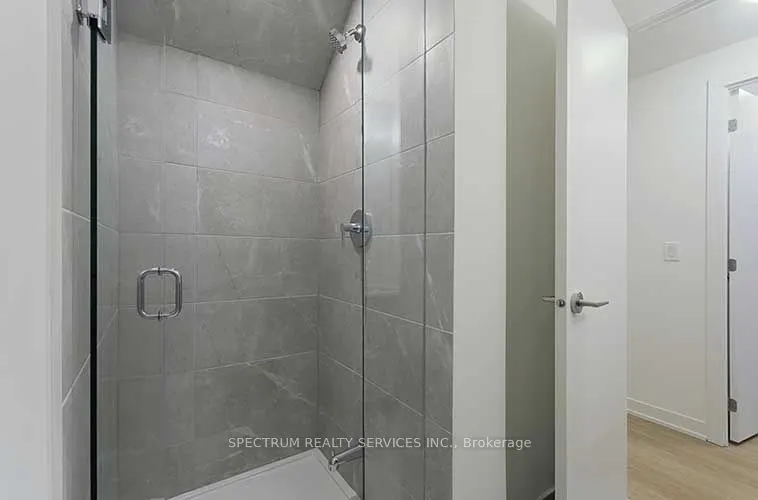 14 David Eyer Road, #1001