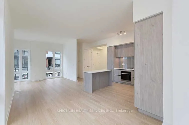14 David Eyer Road, #1001