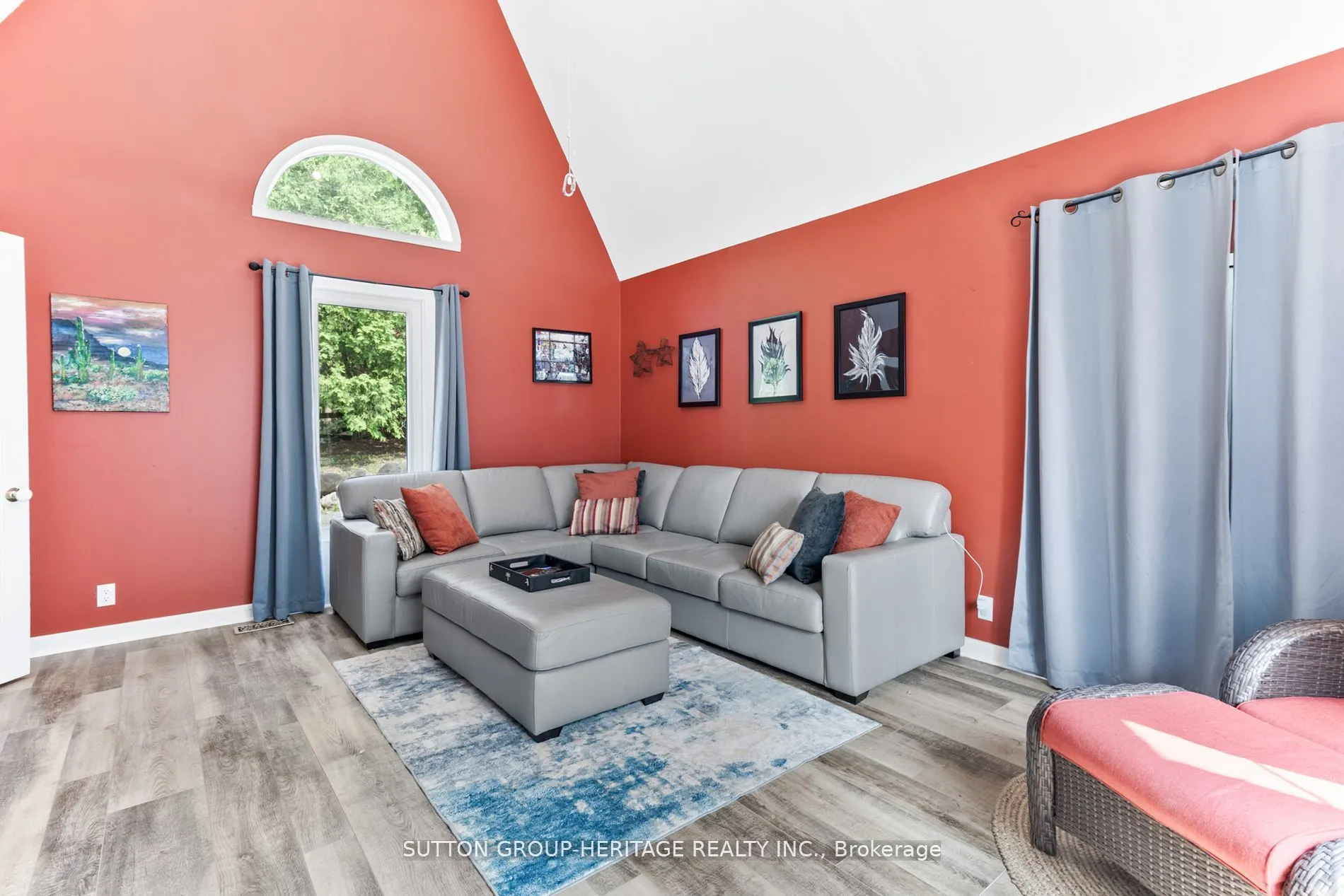 11900 Uxb/Brock Townline W