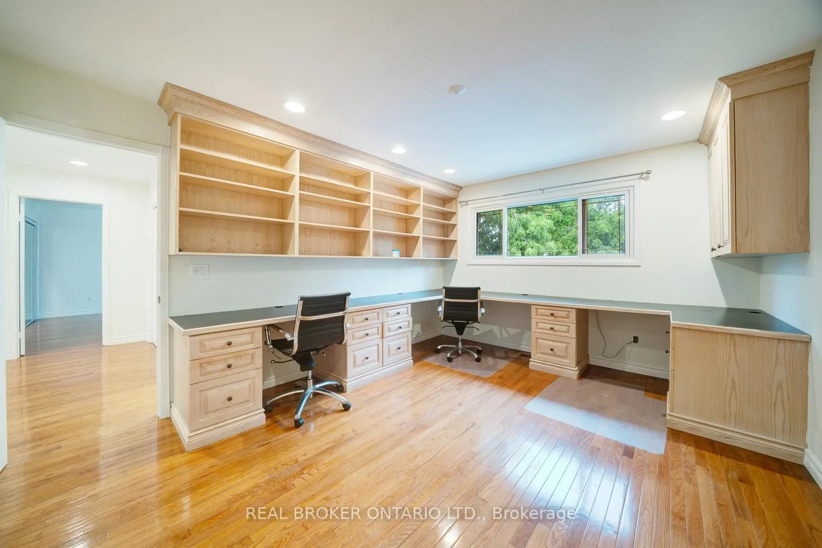75 Oak Lea Circle